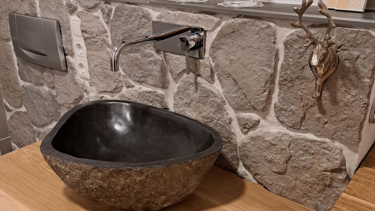 Bad Hirsch Bad Hirsch